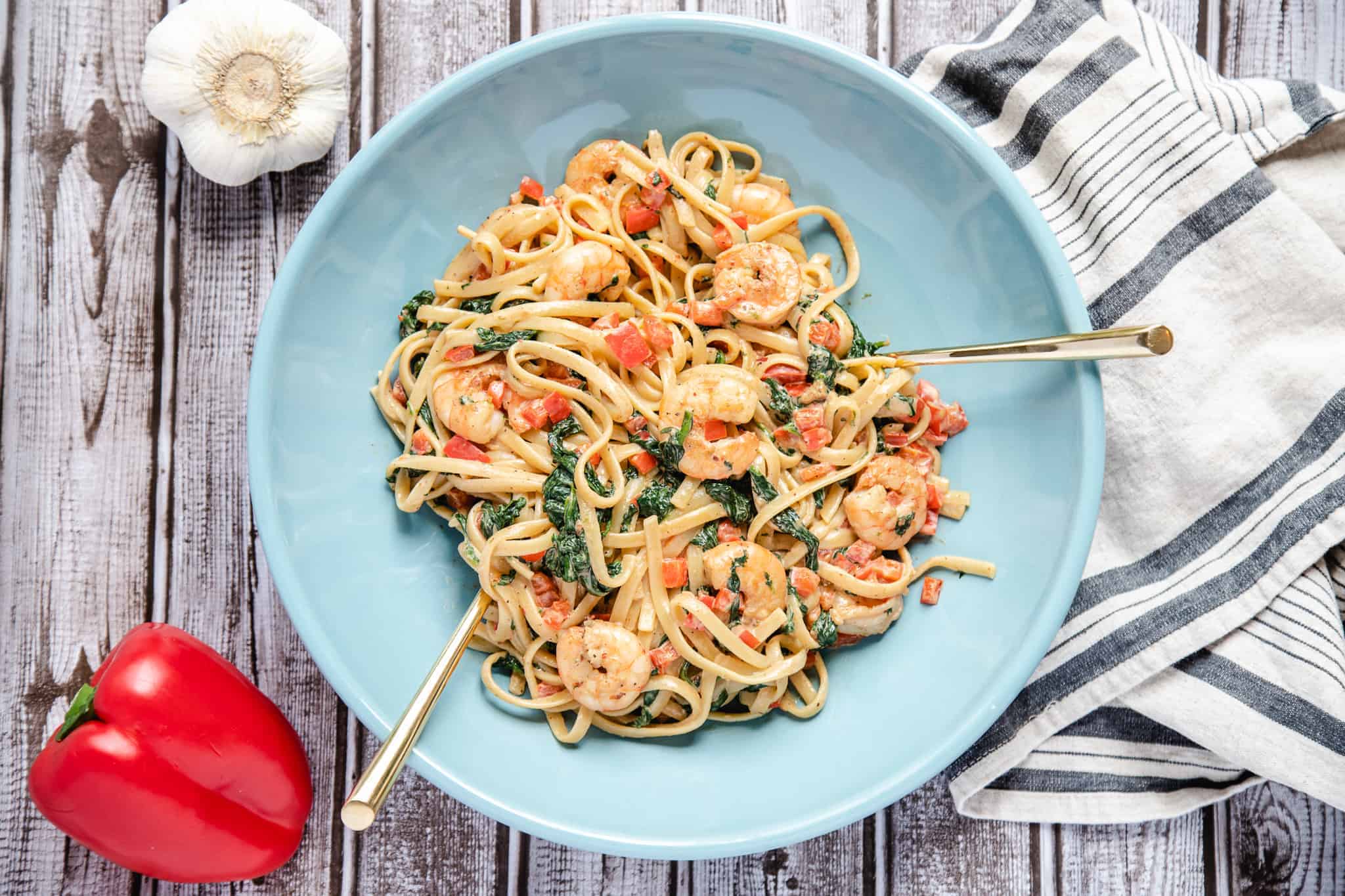 The Best Creamy Shrimp, Spinach, and Red Pepper Pasta-image