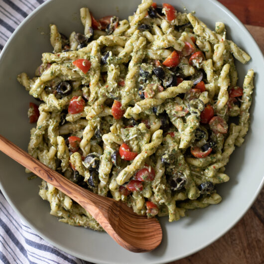 Pesto Caprese Pasta Salad Recipe